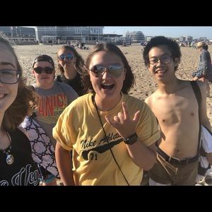 Meet your Posher, Alexandra